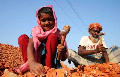 Kzs programot indt Egyiptomban a gyermekmunka megszntetsrt az ENSZ s az EU