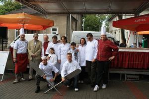 6000szeletestorta_rekord_gyea