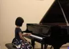 Miért zongorázzon a gyermekem?
