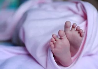 Megható üzenetet írt a babamentő inkubátorba tett kislánya mellé az ismeretlen anya, és választ is kapott