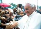 A nyilvános szoptatás mellett szólalt fel a pápa!