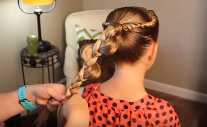 Hajfonási trükkök - 6 szépséges frizura kislányoknak, videóval
