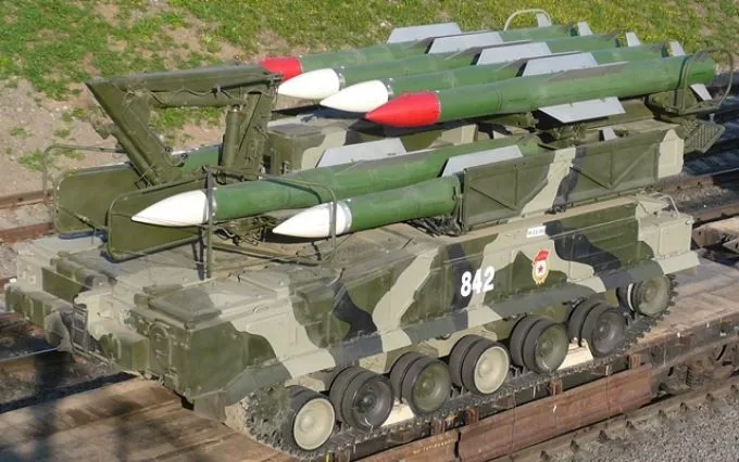 Légelhárító rakétahordozó formájú kiságyat terveztek Oroszországban - és a készítők szerint semmi probléma nincs ezzel