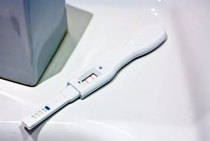 Terhességi teszt kisokos - 8 dolog, amit tudnod kell a terhességi tesztekről