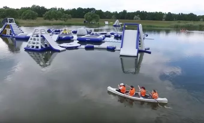 Közép-Európa legnagyobb vízi játszótere nyílt meg a Tisza-tavon