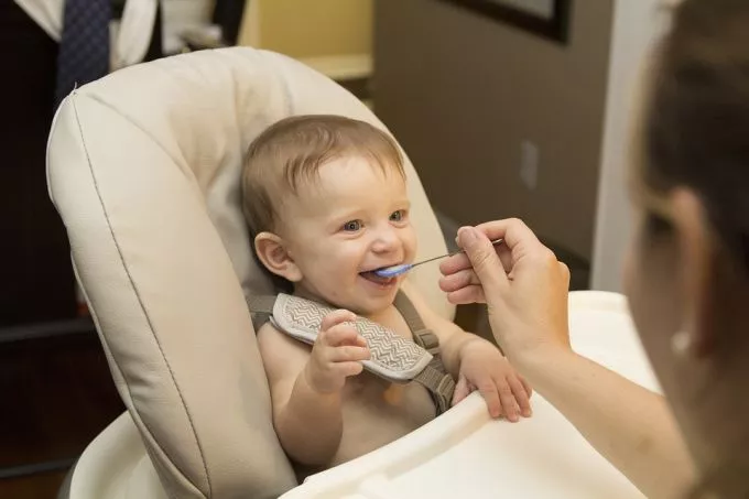 Hozzátáplálás és baba receptek - a legfontosabb tudnivalók a baba etetéséről