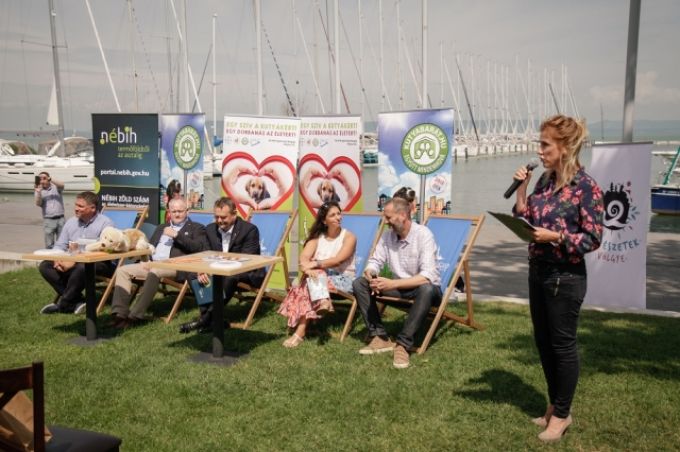 Hamarosan itt a Kutyabarát Balaton szezon - számos kutyás kezdeményezéssel Hamarosan itt a Kutyabarát Balaton szezon - számos kutyás kezdeményezéssel