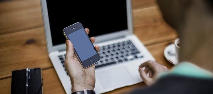 Szokatlan módszerrel tartanák távol a pornótól a tiniket az ausztrálok Szokatlan módszerrel tartanák távol a pornótól a tiniket az ausztrálok
