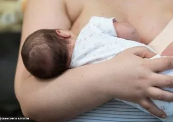 Laktációs Ambulancia segíti a szoptatási nehézségekkel küzdő édesanyákat a Semmelweis Egyetemen