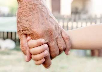 Három generáció, egy háztartás: a többgenerációs együttélés előnyei