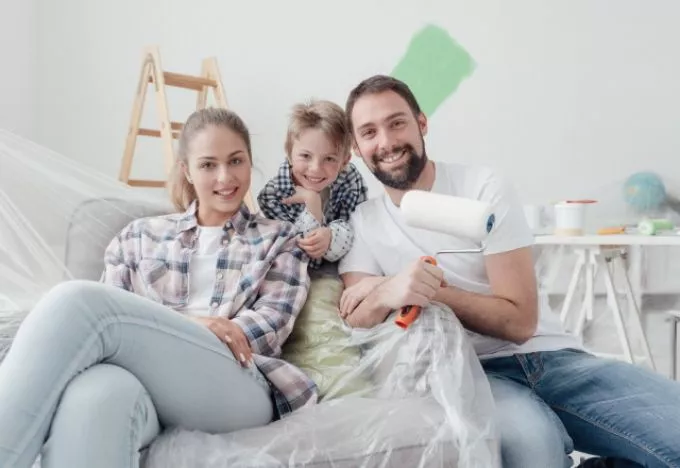 Lakásfestés okosan: mire figyeljünk kisgyermekes családként?