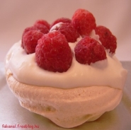 Mini Pavlova