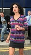 Amy Winehouse elvlt frjtl