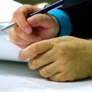 Vlsgban bnjunk vatosan az nletrajzzal
