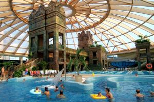Ingyen luxus 7 ves korig - Ramada Resort - Aquaworld Budapest a gyerekekrt