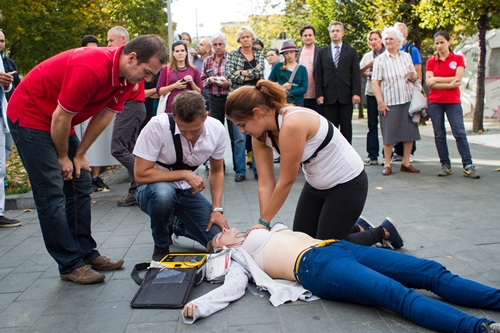 Defibrilltort a kzterletekre! Elindult a Kzterleti letment Program (KP) tesztzeme 