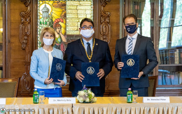 Dr. Merkely Bla s Dr. Vereczkey Pter