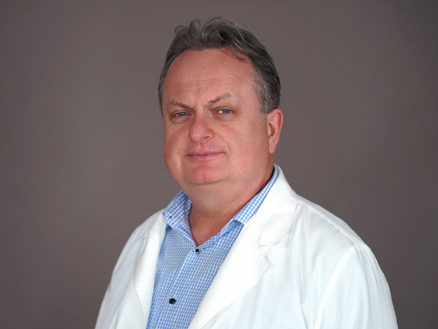 Dr. Kovács Tibor neurológus