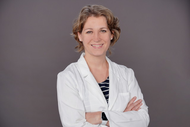 Dr. Menyhrt Orsolya