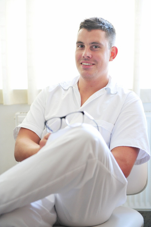 Dr. Pth Sndor urolgus