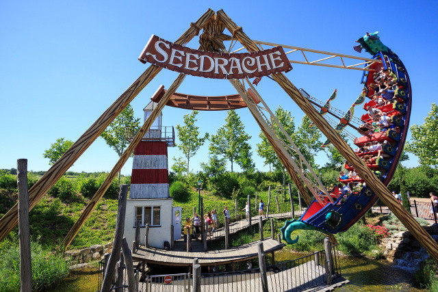 FamilyPark - Vízi sárkány hajóhinta (Seedrache)