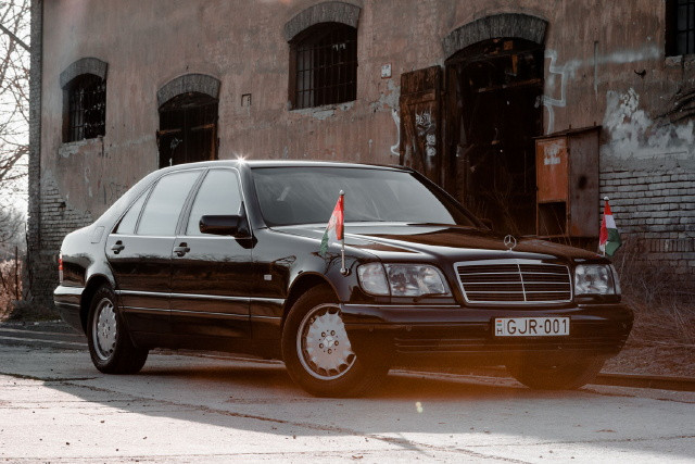 Göncz Árpád autója: Mercedes-Benz W126