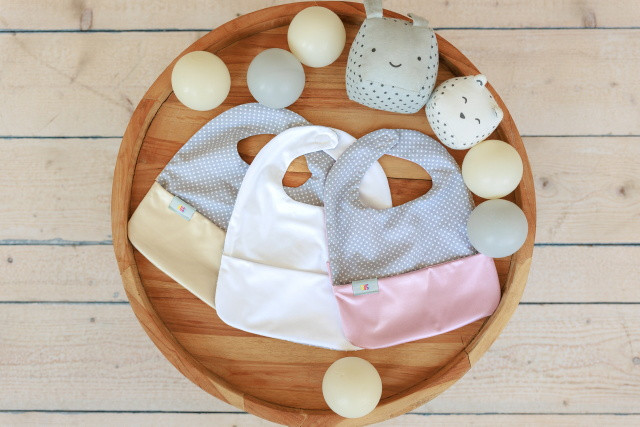 RUGI etető előke RUGI etető előke