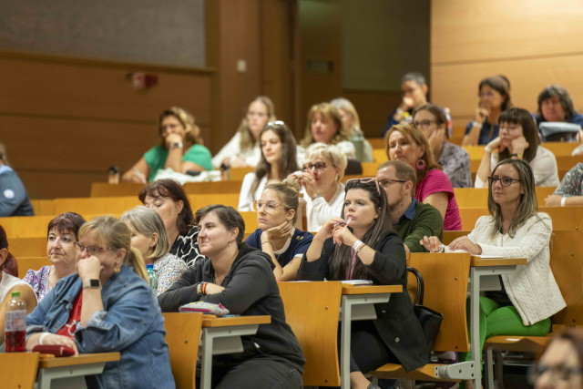 SNI - vendégek előadáson