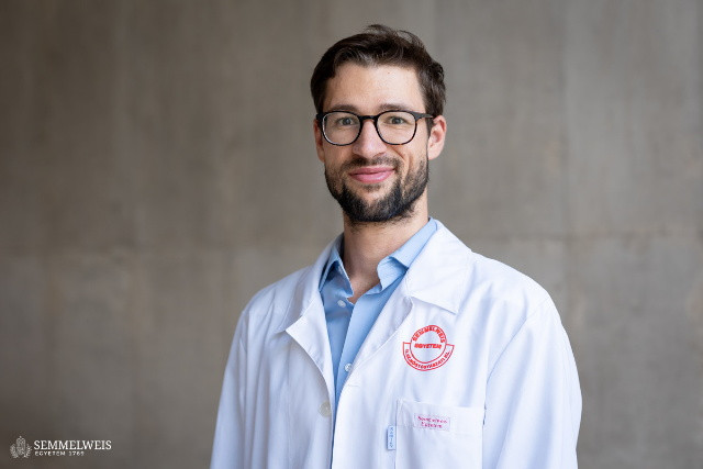 dr. Harajka András