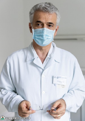 dr. Takács István egyetemi tanár