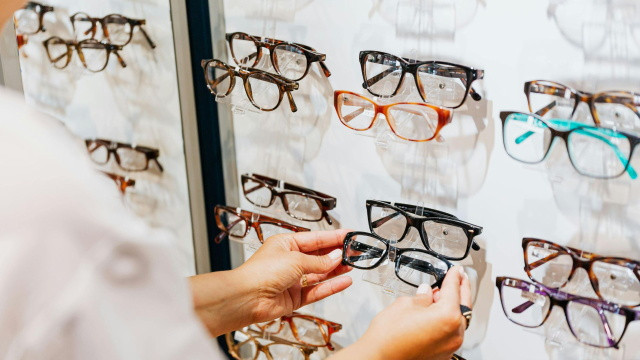 Guess szemüvegkeret Guess szemüvegkeret