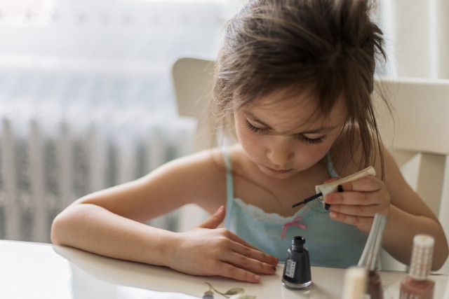 gyerek k�r�mlakk