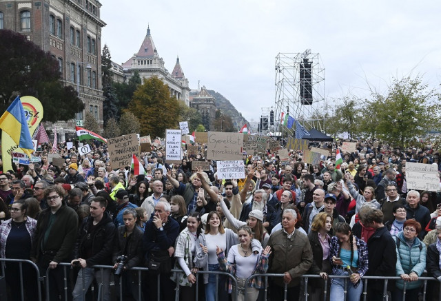 tüntetés a pedagógusokért október 23-án