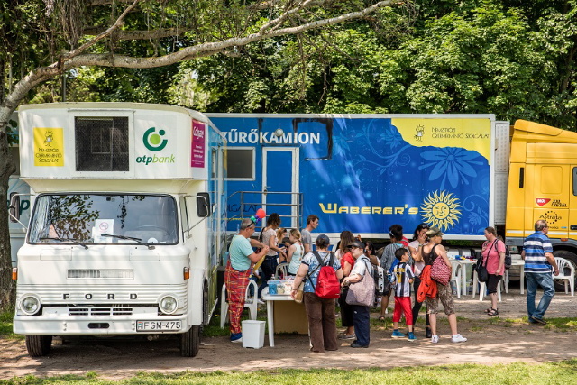 Gyermekmentő Szolgálat segíti az Ukrajnából menekülőket