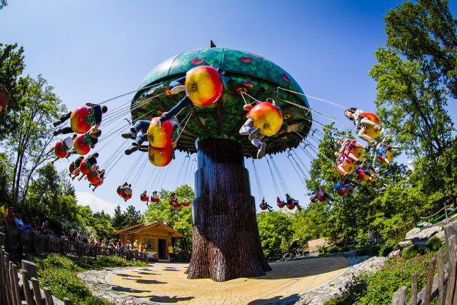 FamilyPark - Almakörhinta (Apfelflug)