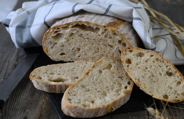 Ropogós házi kenyér