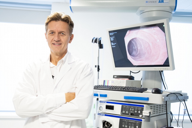 Dr. Schwab Richrd