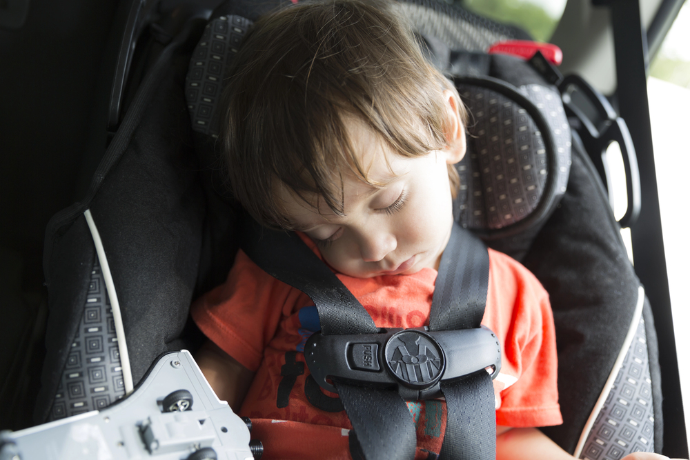 Meghalt a kisfiuk, miután az autósülésben aludt el. Fontos figyelmeztetés minden szülőnek Meghalt a kisfiuk, miután az autósülésben aludt el. Fontos figyelmeztetés minden szülőnek