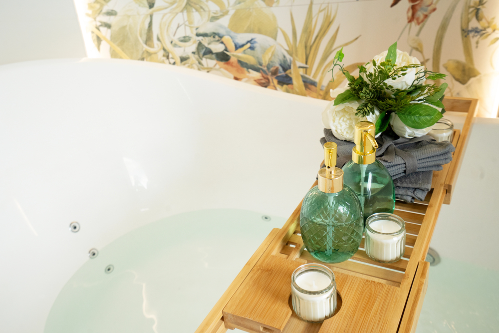 Sz�l�s ut�ni �l�f�rd� t�lc�val �s gy�gyn�v�nyes olajokkal