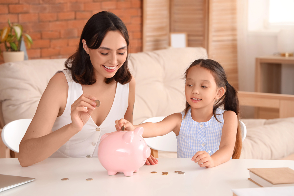 Anyuka sz�molja gyermek�vel a visszaig�nyelt b�lcs�de d�jat