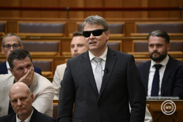 Kátai-Németh Vilmos: Azbesztet tartalmazhatnak a kazánok Kátai-Németh Vilmos: Azbesztet tartalmazhatnak a kazánok
