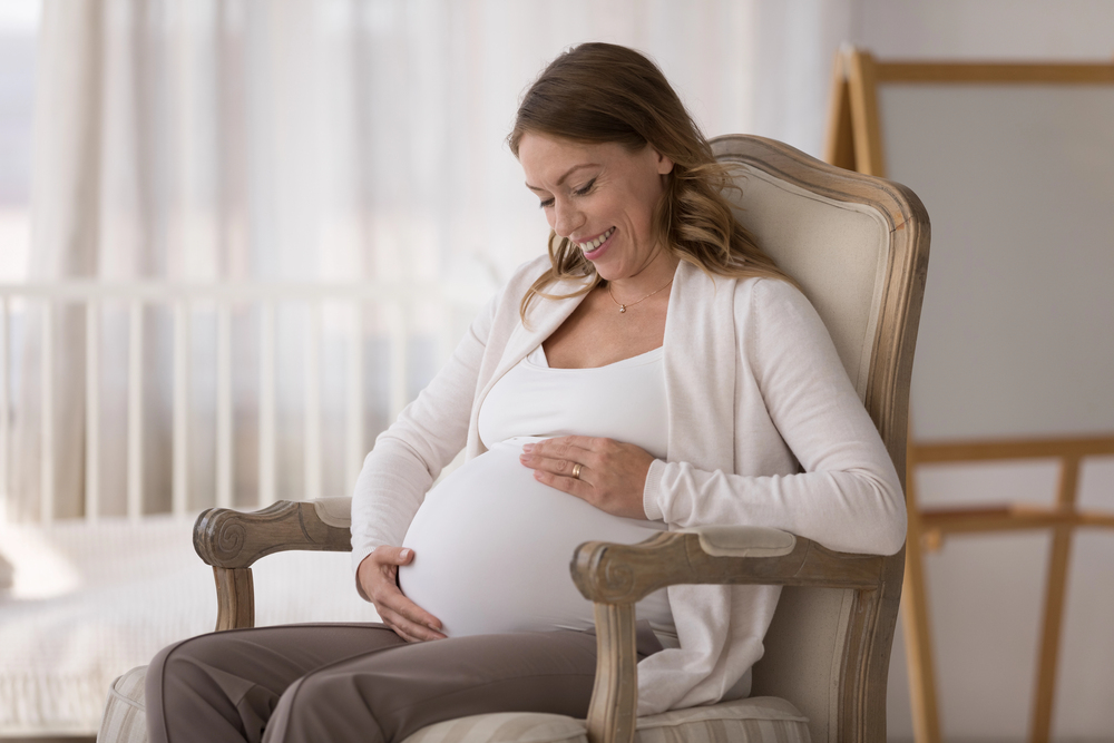 Terhes n� �rzi, hogy csuklik a baba