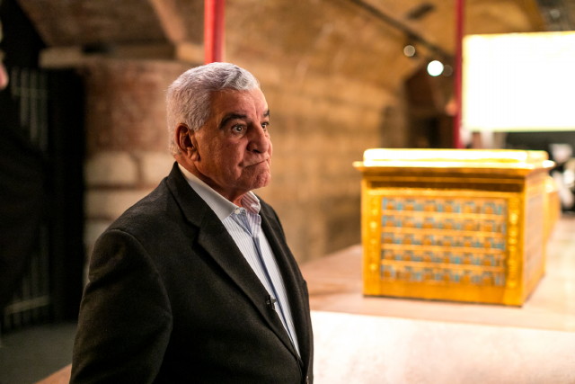 Prof Zahi Hawass a Tutanhamon kiállításon