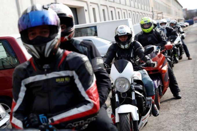 Szelíd motorosok a zaklatások ellen - avagy a jelenlét ereje Szelíd motorosok a zaklatások ellen - avagy a jelenlét ereje