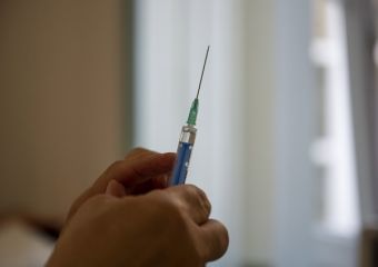 12-16 évesek oltása: júniustól több országban is megkezdik