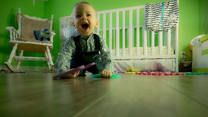 Miért baj, ha a babád nem mászik, hanem egyből jár? Miért baj, ha a babád nem mászik, hanem egyből jár?