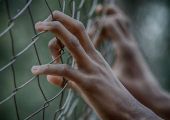 Gyermekeik hiányzásait börtönben ülik le a szülők Borsodban