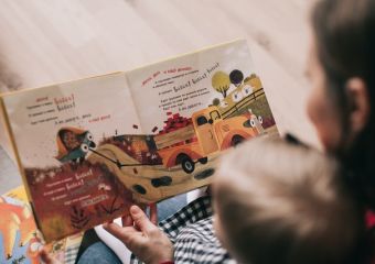 Mesekönyves piramisjáték terjed a Facebook-on - bűncselekménynek minősül