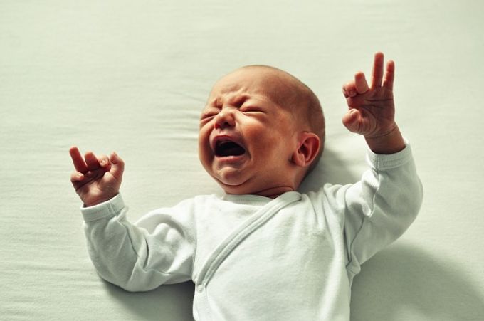 Sírás nélkül 5.- Öltöztetés: A Te babád is utálja? Sírás nélkül 5.- Öltöztetés: A Te babád is utálja?