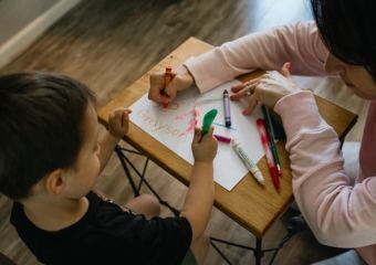 Már szeptembertől megváltozhat a családi pótlék összege - a duplájára emelné az ellenzék
